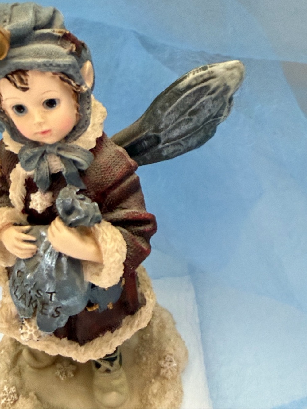 Kristabell Faeriefrost Winter Fairy Figurine by Boyd’s Bears - Picture 5 of 11